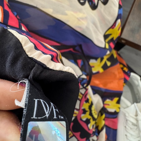 Diane Von Furstenberg Tabalah Multicolor Silk Dress size 6 - Picture 10 of 10